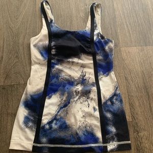 Lululemon top